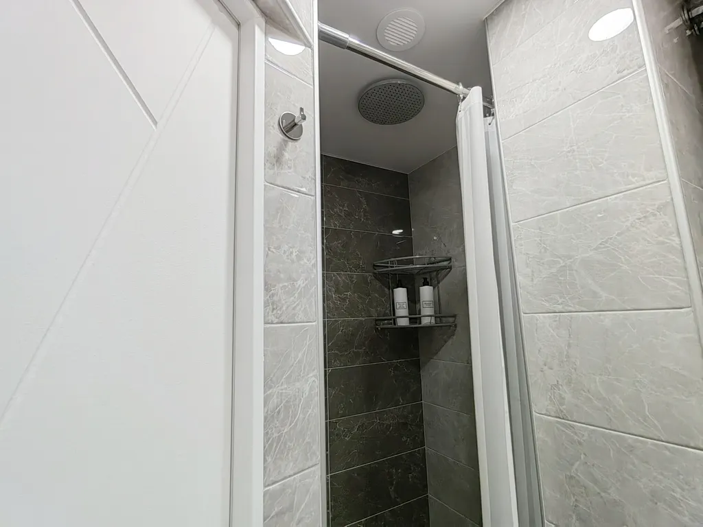 Современная двухкомнатная студия на Микрорайоне