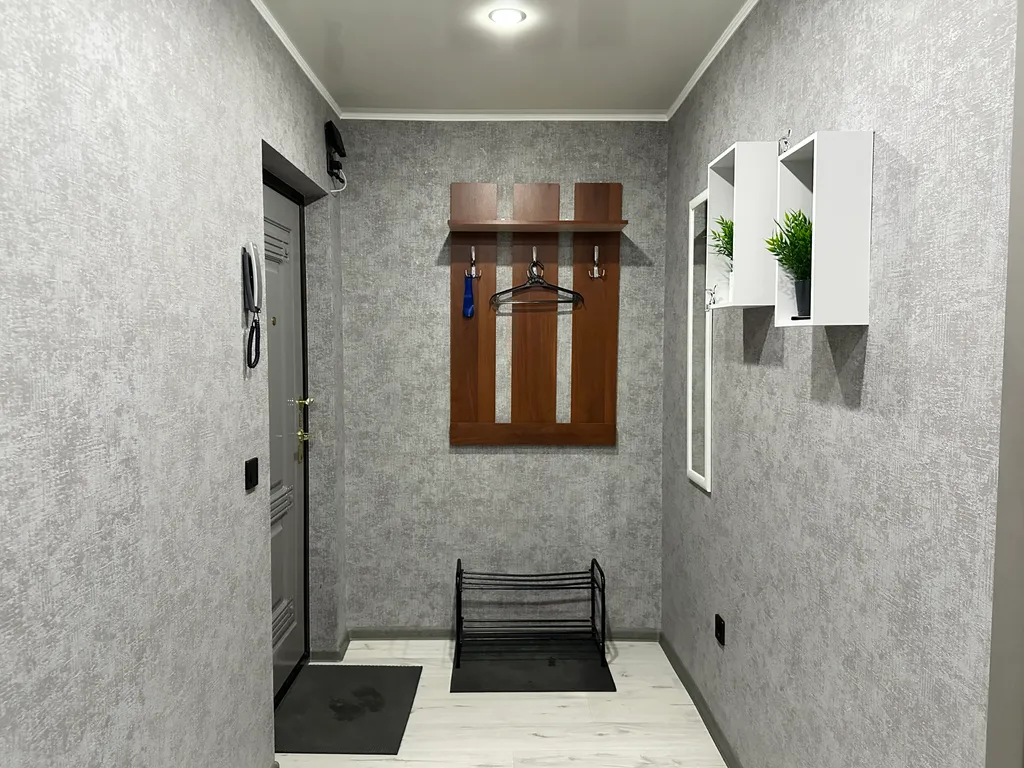 Квартира рядом с Ледовым дворцом Кристал, центр города