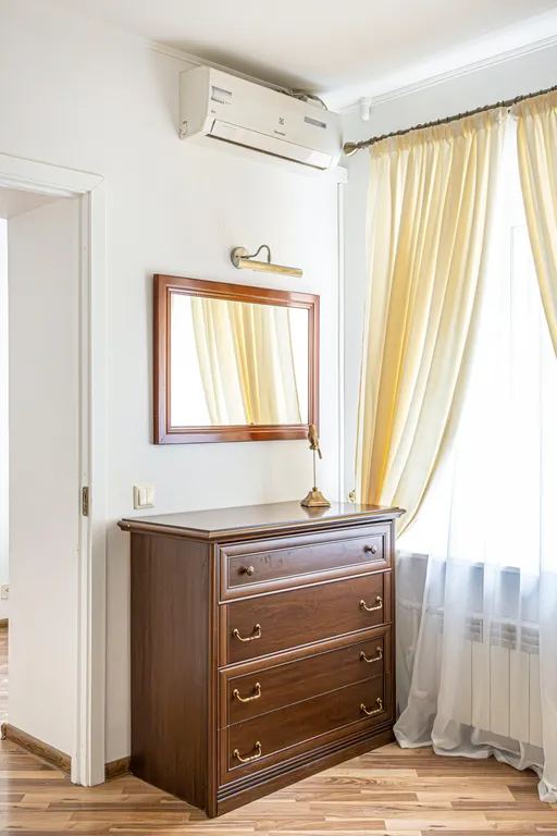 Стильная квартира с тремя спальнями и 2 санузлами у Спаса на Крови