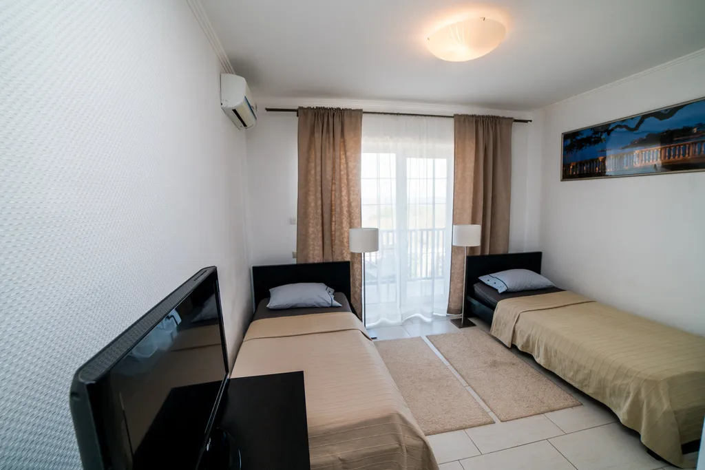 Квартира Комната — Кучугуры