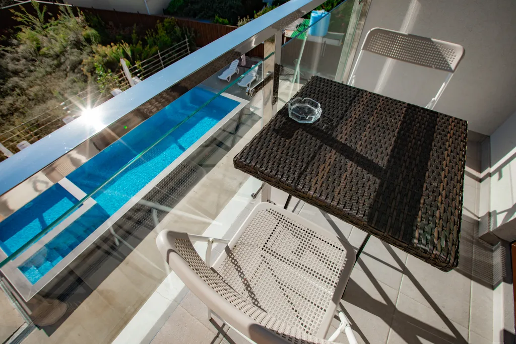 Уютная квартира с бассейном