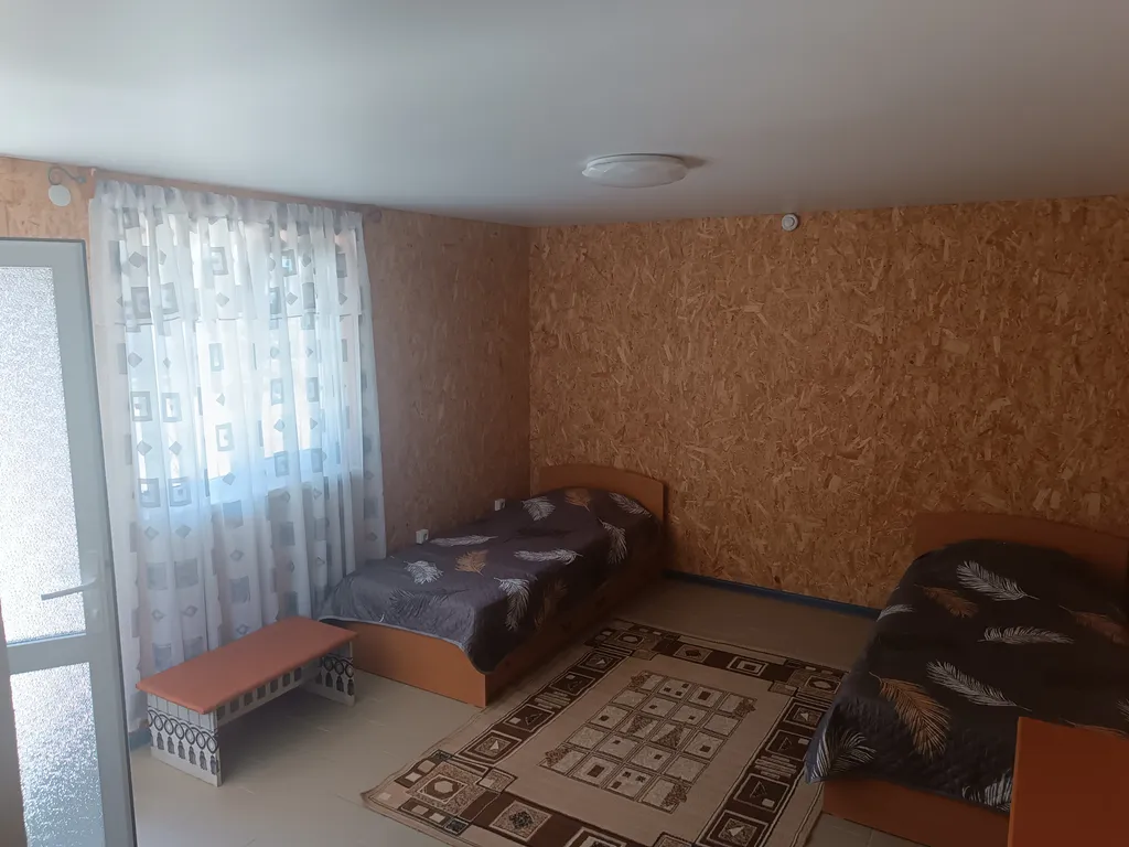 Коттедж Уютный домик в тихом месте — аренда посуточно в Голубицкая