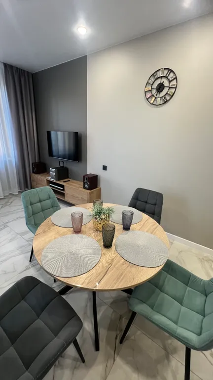 Новая уютная двухкомнатная квартира рядом с метро