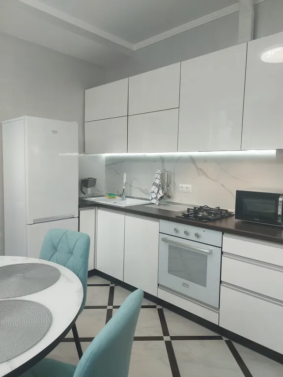 Современные апартаменты в гостевом доме с видом на море