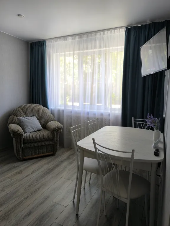 Современная квартира недалеко от центра