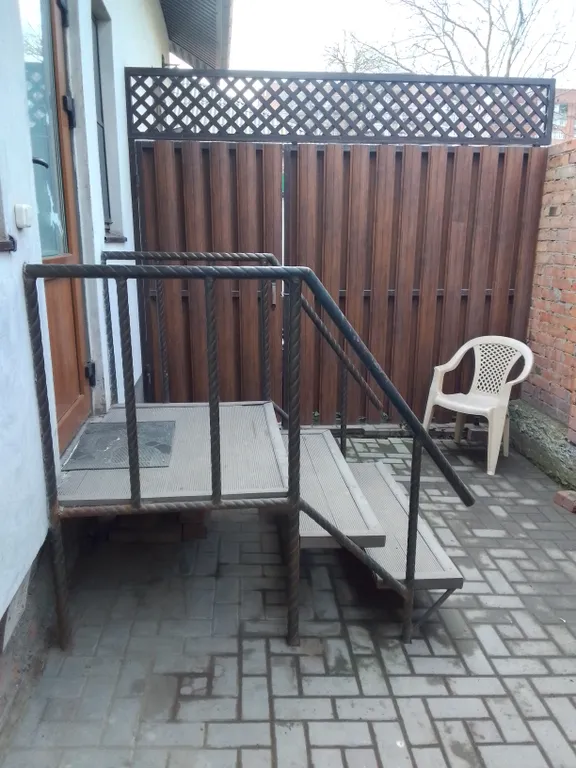 Часть дома с отдельным двором и мангалом