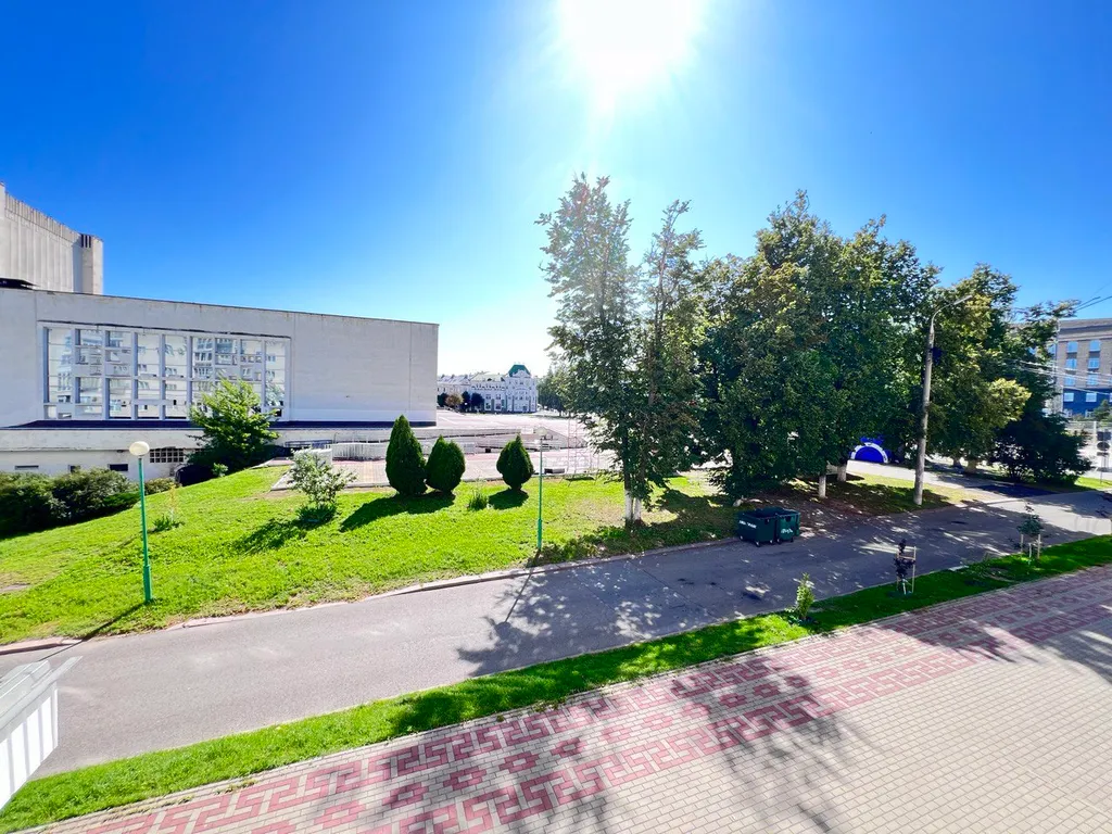 ПЛОЩАДЬ ЛЕНИНА, ЦЕНТР