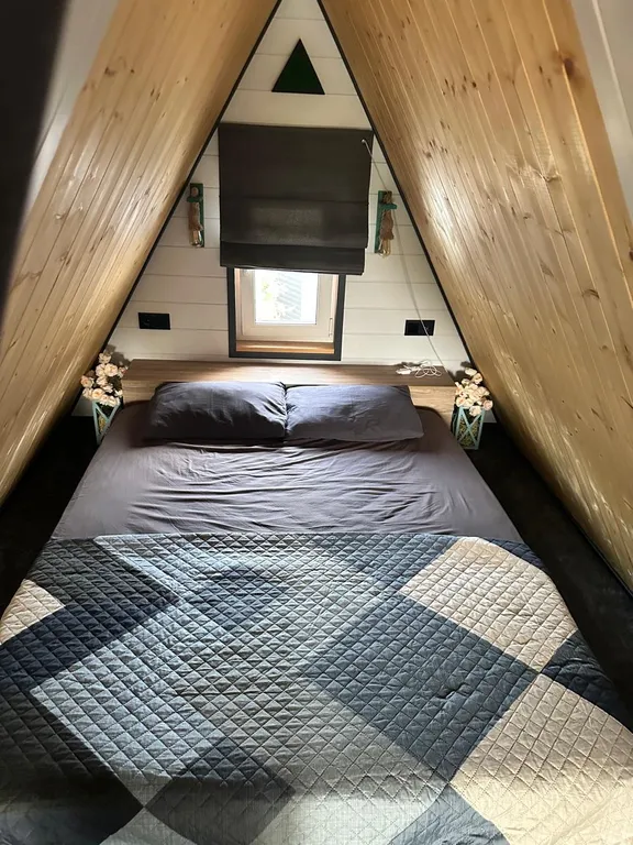 Шале у озера