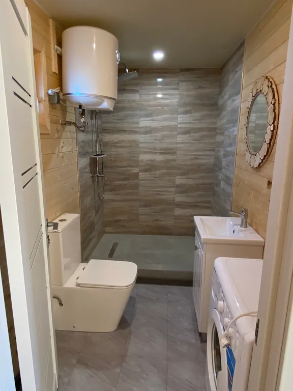 Гостевой комплекс Голден Хаус на первой береговой линии