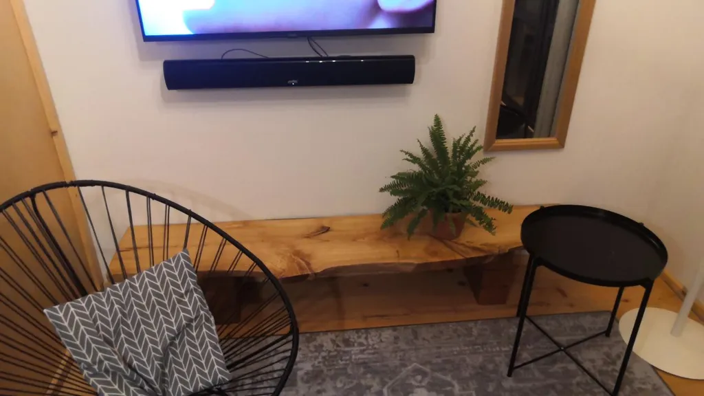 Домик в эко стиле с видом на горы