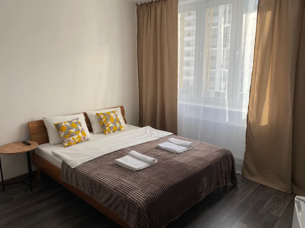 Уютная студия на набережной в центре Академического района