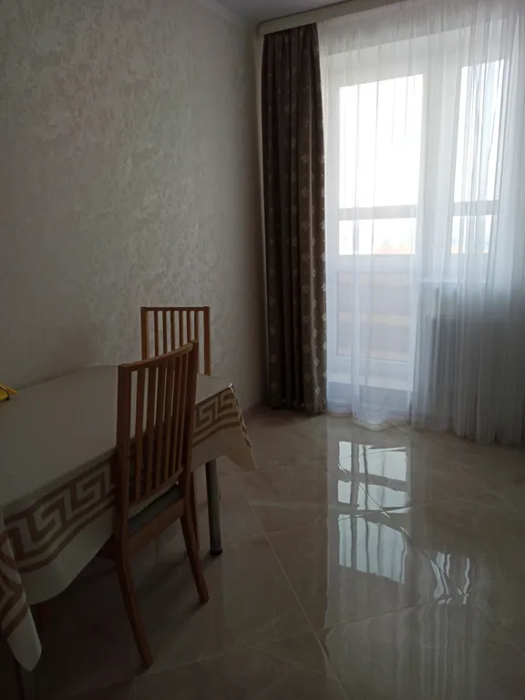 Светлая евродвушка с закрытой стоянкой