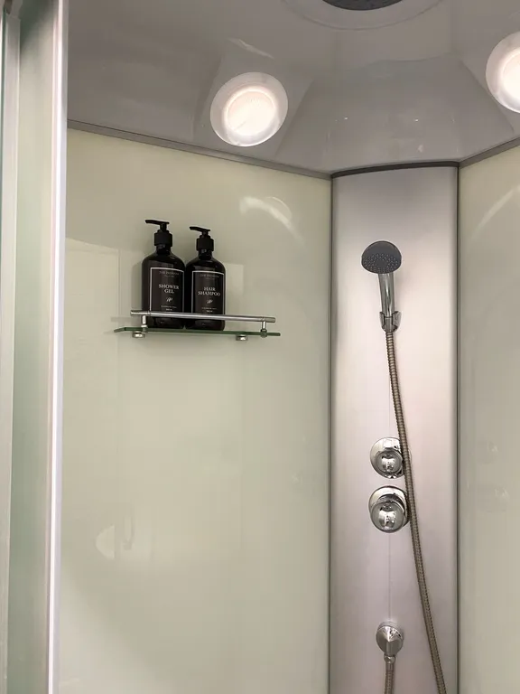 Новая 2-х комнатная квартира с закрытой территорией