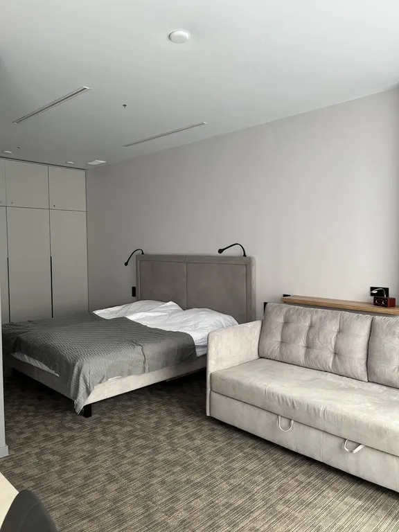 Новые апартаменты с большой террасой