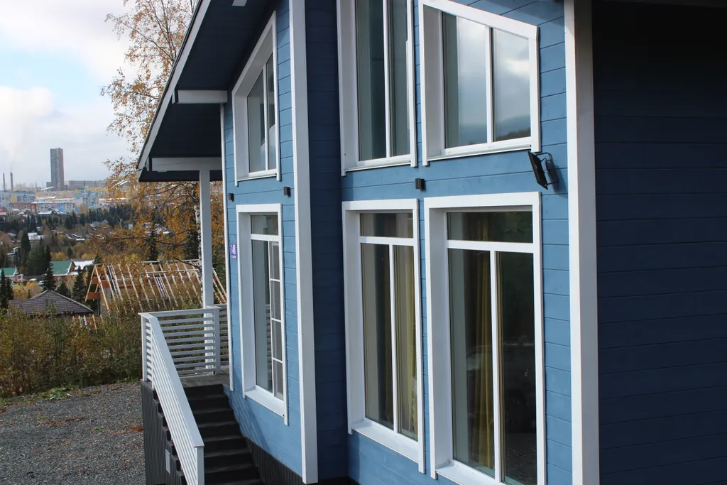 Дом Солнце в горах с баней на территории