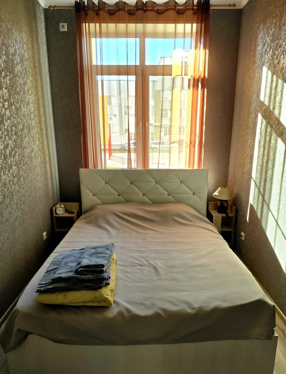 2 х комнатная Квартира с отдельным входом