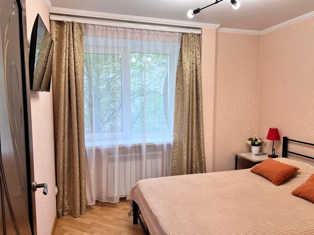 Чистая и уютная квартира в районе Верхнего парка рядом с санаторием Москва