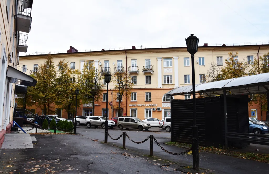 Сталинка в самом центре