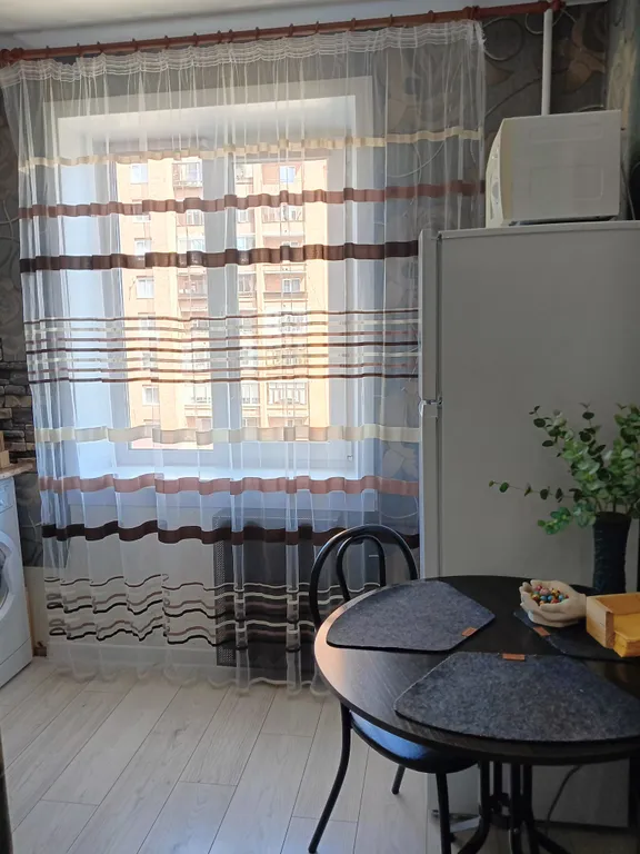 Двухкомнатная квартира рядом с вокзалом, аэропортом