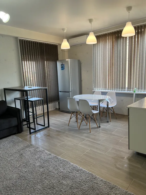 Этаж под ключ двухкомнатный с отдельным входом со своей терассой