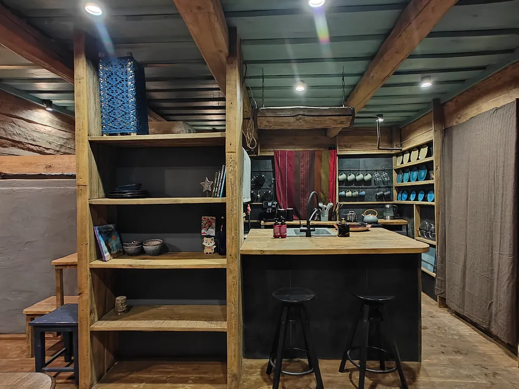 "Кот и Печка", синий дом, красота, тишина и ты