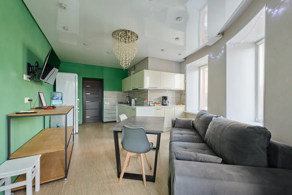 7-местные апартаменты с паркингом, напротив ТЦ