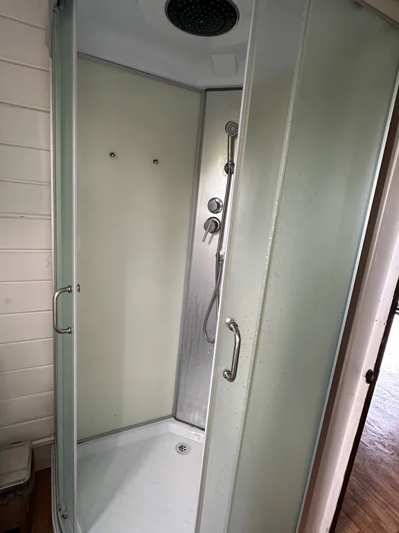 Двухэтажный гостевой дом