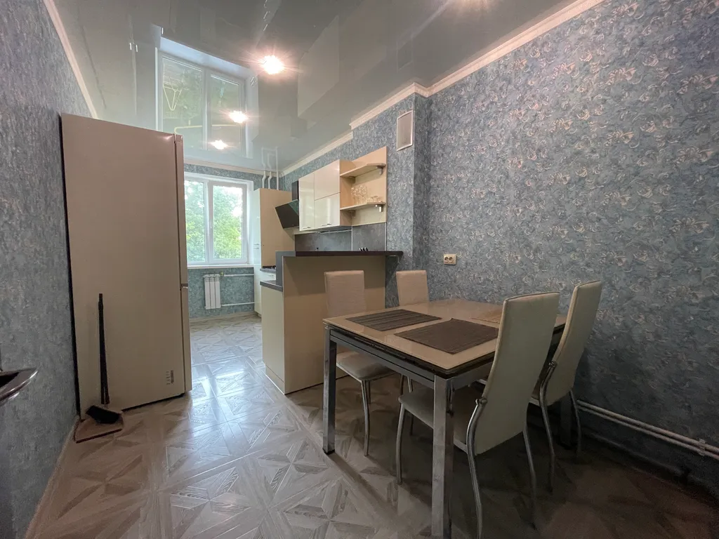 2-комнатная квартира с хорошим ремонтом в новом доме