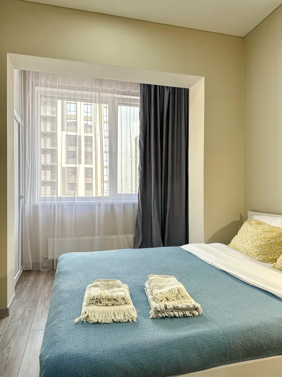 Новая квартира бизнес класса с видом на горы — аренда посуточно в Алматы