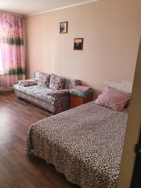 Уютная квартира в новом спальном районе, рядом с Парком Дружбы