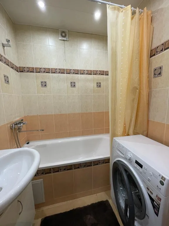 Просторная трешка в самом центре