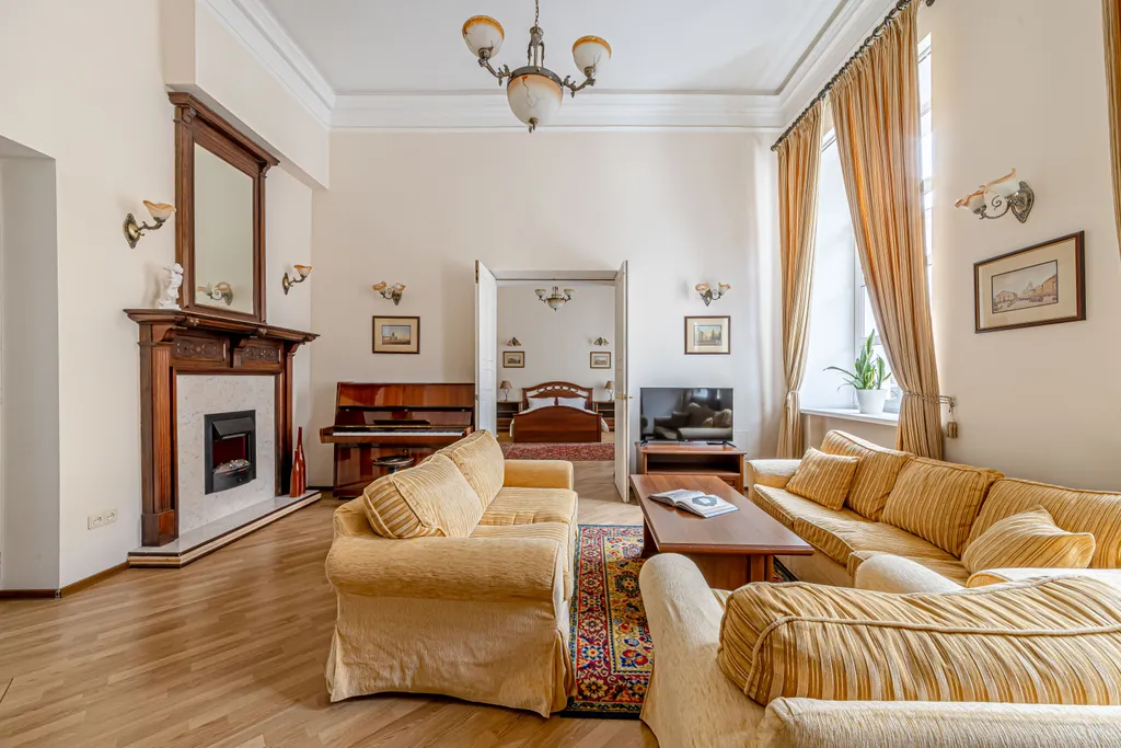 Квартира delux с 4 спальнями и парковкой у Эрмитажа — аренда посуточно в Санкт-Петербург