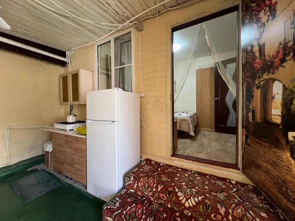 Коттедж Часть дома с кухней и двором – центр, 5 мин до пляжа — Геленджик