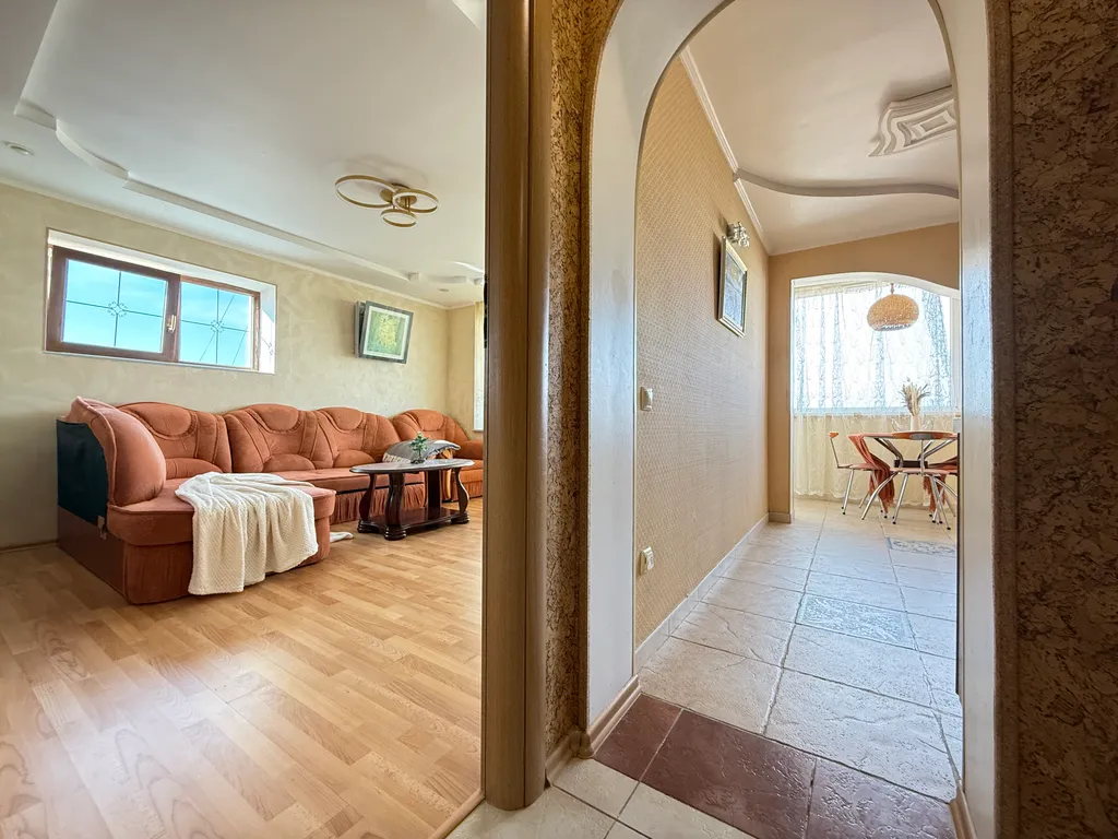 Рядом парк Победы Херсонес не берем оплату за уборку