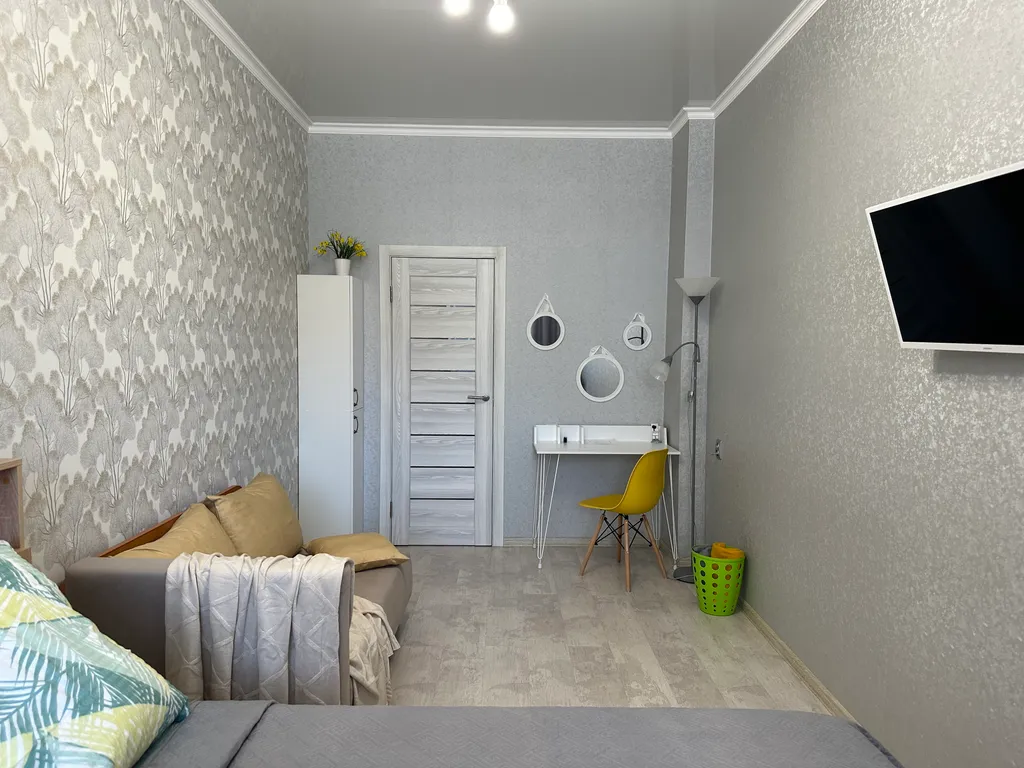 Евродвушка на берегу моря