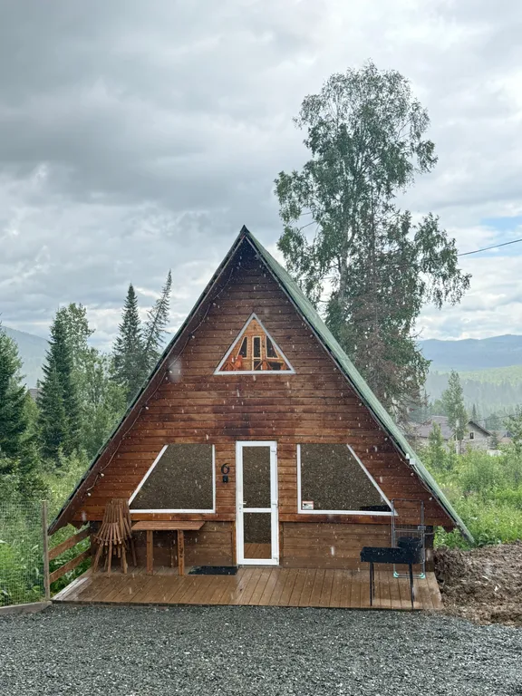 Коттедж Шале в стиле A-frame с видом на горы и лес — Шерегеш
