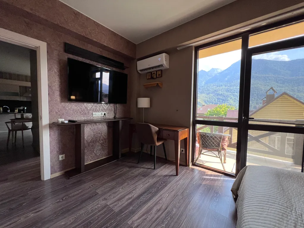 Квартира с видом на горы