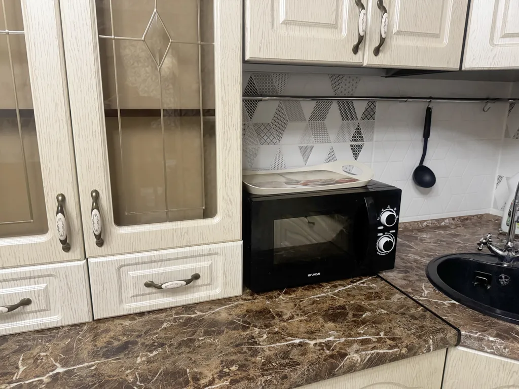 Две спальни в однокомнатной недалеко от  ТЦ "РИО"