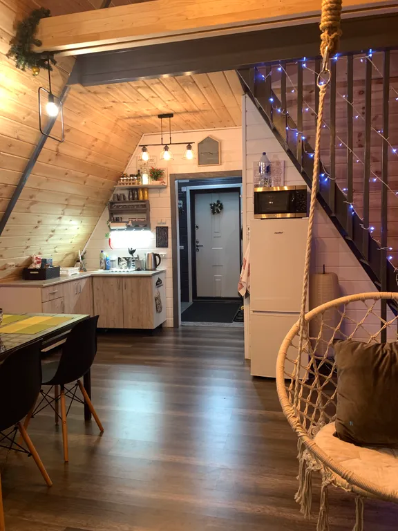 Дом А-фрейм треугольный шалаш в стиле логисты баней и купелью