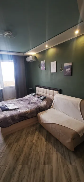 Квартира в тихом зелёном районе с видом на реку