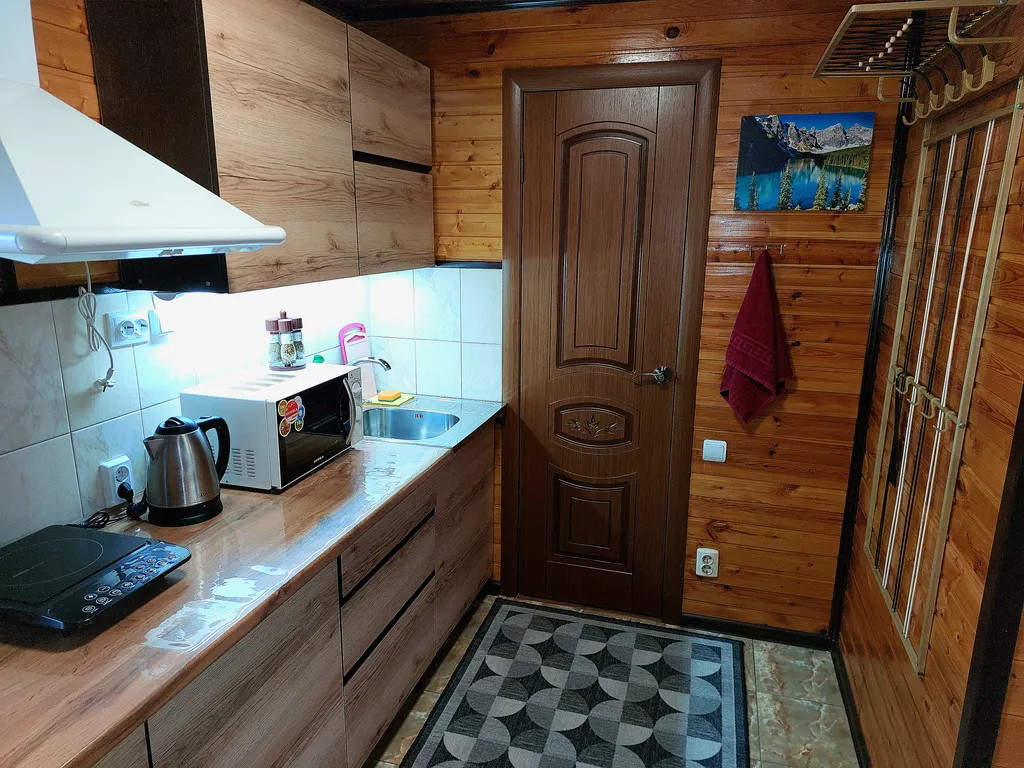 Домик с террасой и купелью