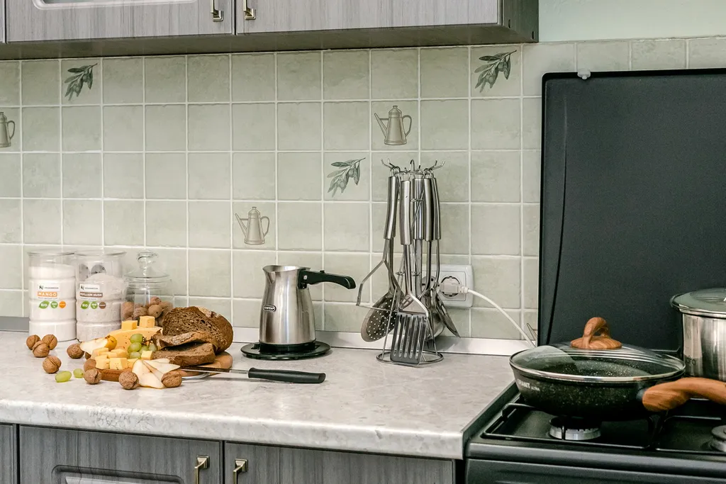 Трёхкомнатная квартира с евроремонтом в новом двухэтажном здании