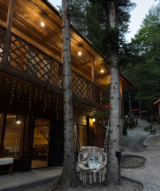 8-комнатный Дом