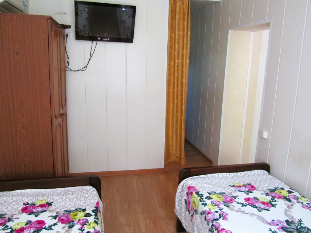 Коттедж Домик у моря — Ейск