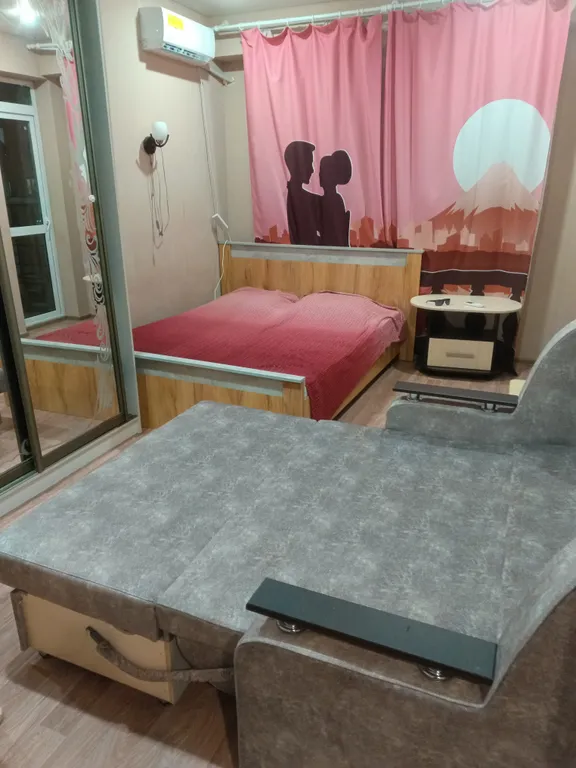 Уютная квартира с новой мебелью в центре города