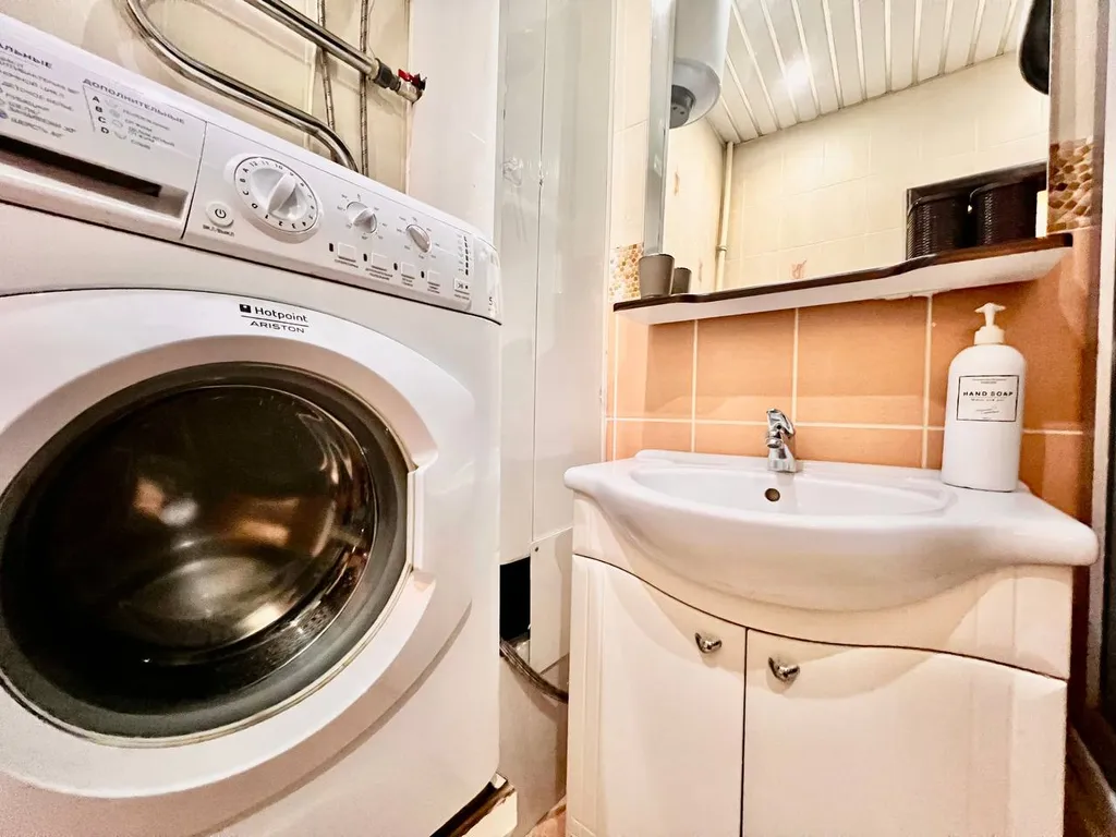 Квартира 1+ евро семейные апартаменты, центр, парковка, кафе, вояж, гудвин, развязка — Тюмень