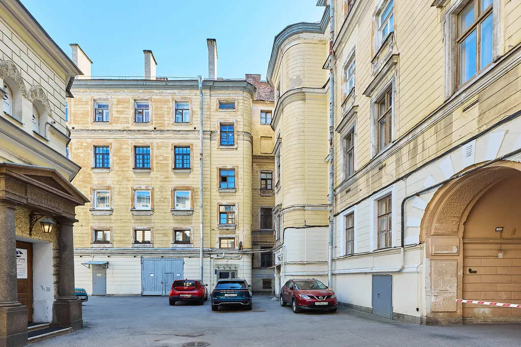 Квартира Квартира Дом Орлова с видом на крыши Петербурга — Санкт-Петербург