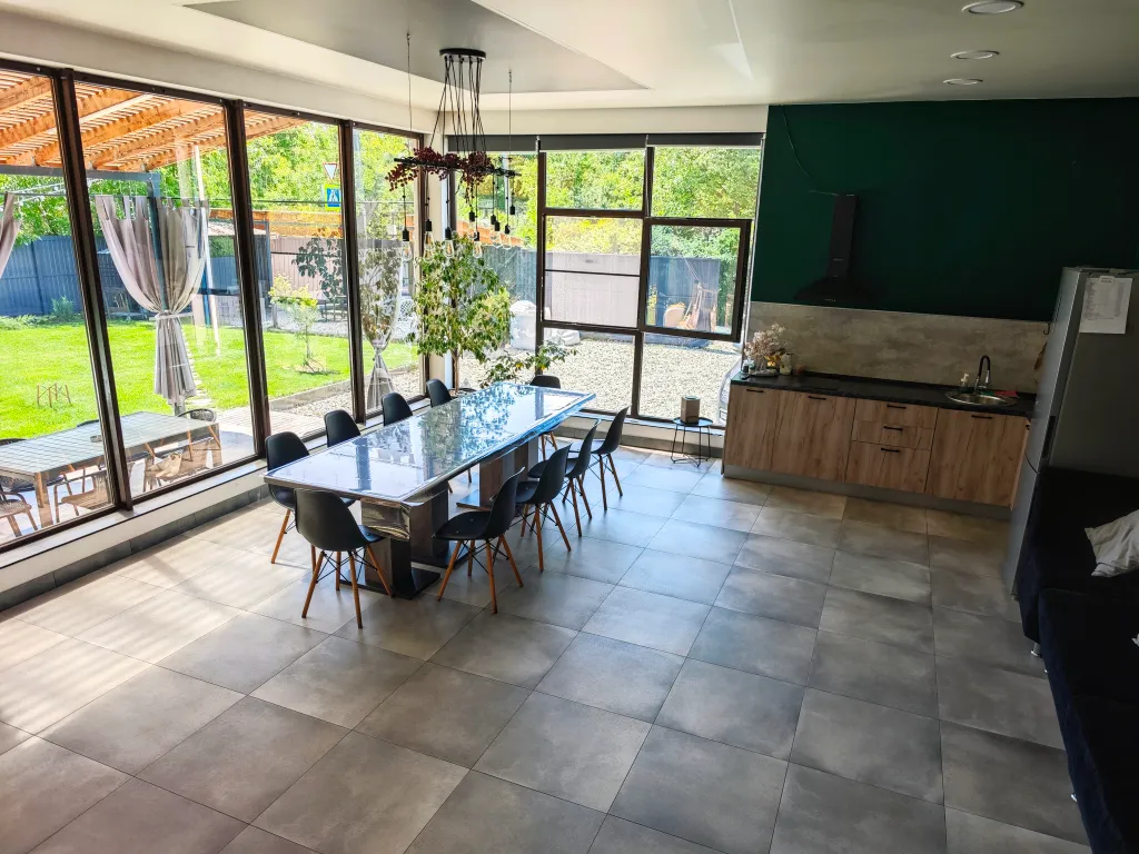 Коттедж Вилла Банана, дом с подогреваемым бассейном и баней в черте города — Елизаветинская