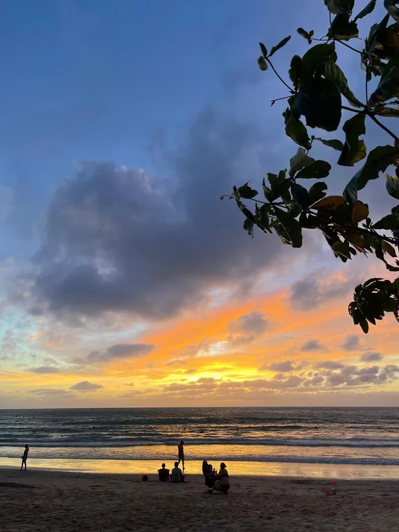 Апартамент для отдыха с детьми в тихом месте на берегу моря