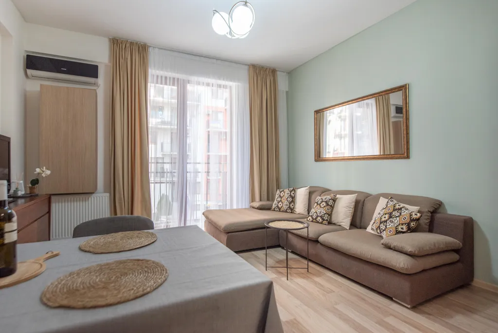 Квартира в семейном комплексе с детской площадкой во дворе